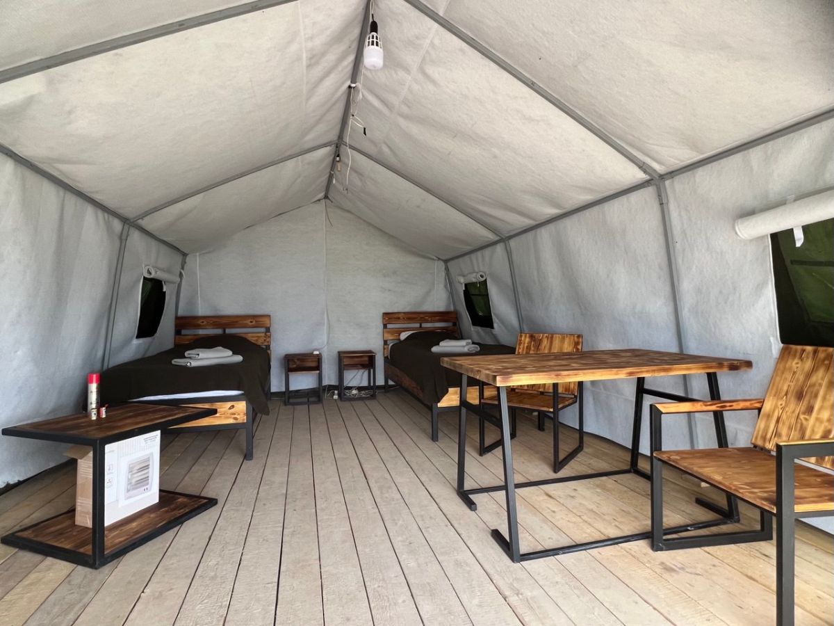 Интерьер 2х местной палатки 2