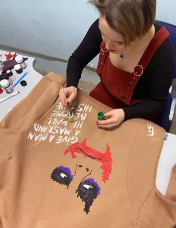 дизайнерское худи