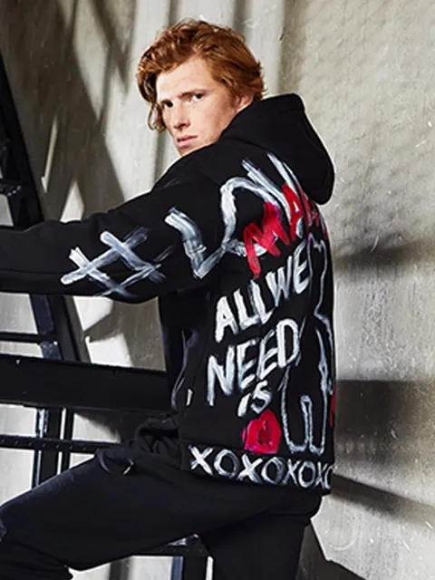 модные худи с капюшоном