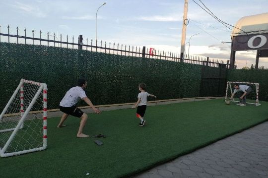 футбол в отеле Питер Усть-Лабинск