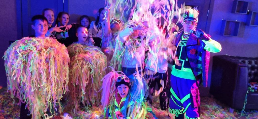 неоновое шоу Питер Усть-Лабинск