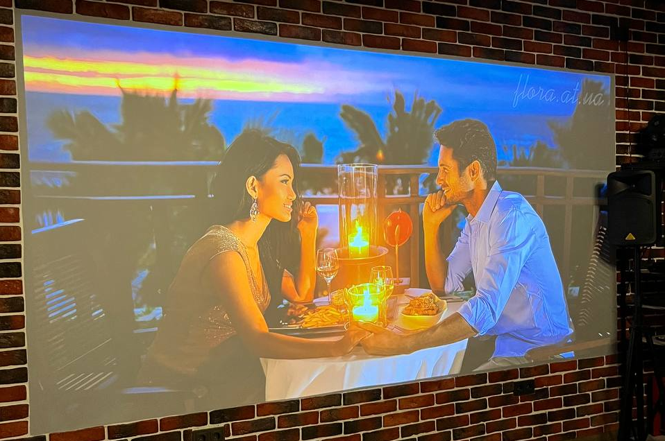 большой экран Усть-Лабинск для просмотра фильмов