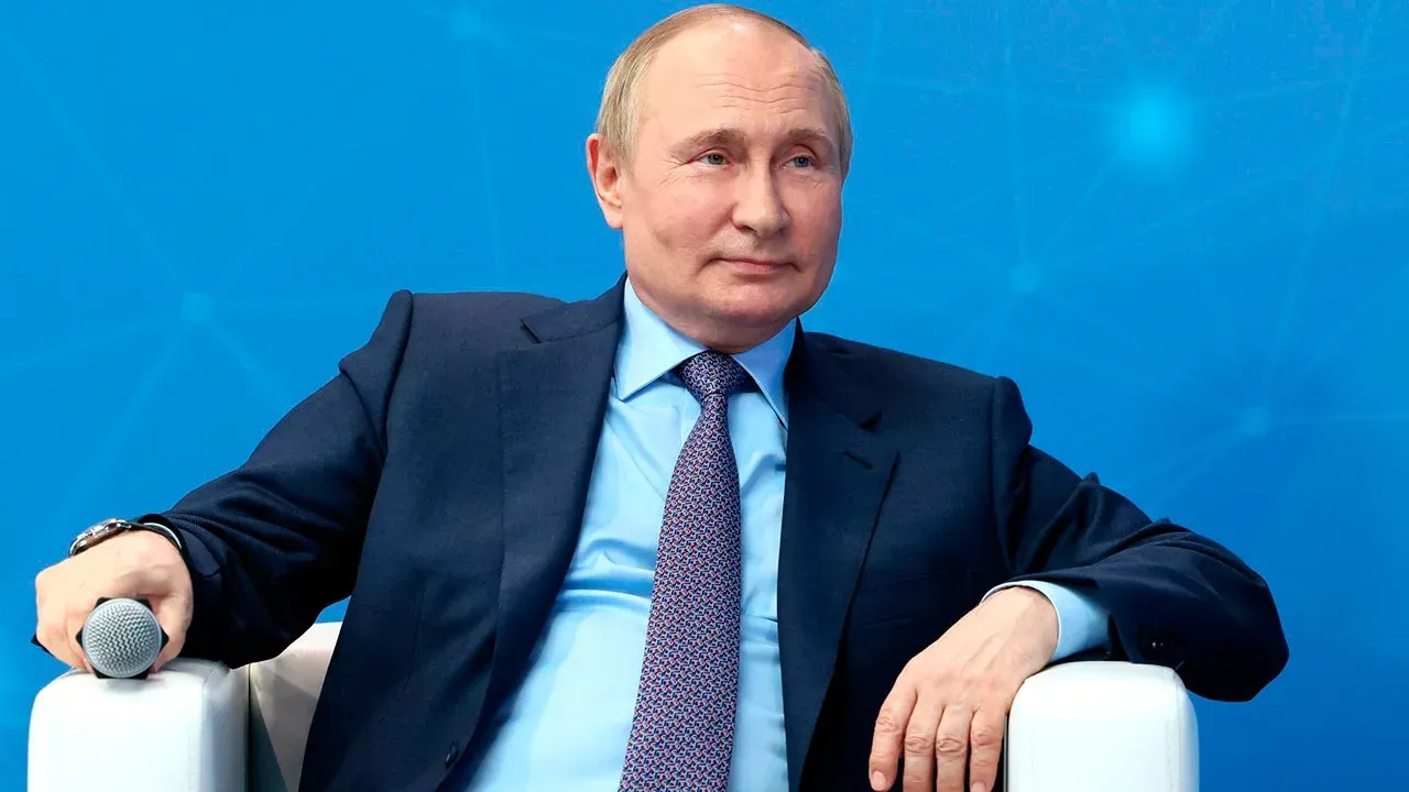 Владимир Путин лидер России