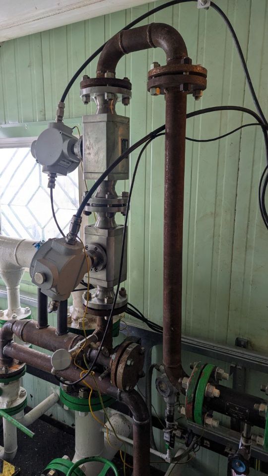 Влагомер многофазный ВМП.0704 производства Квалитет на АГЗУ Русвьетпетро