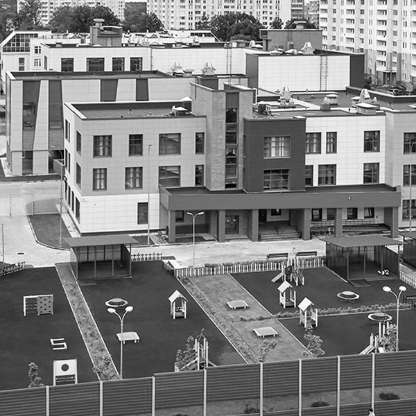 ШКОЛА НА 550 МЕСТ