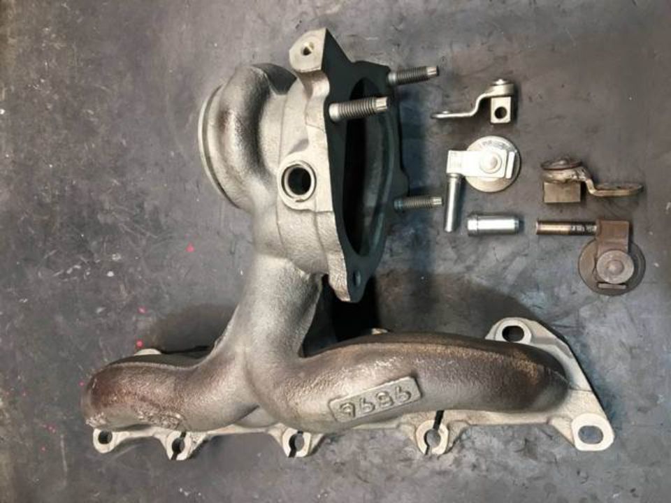 Демонтированный вестгейт и детали для сборки 