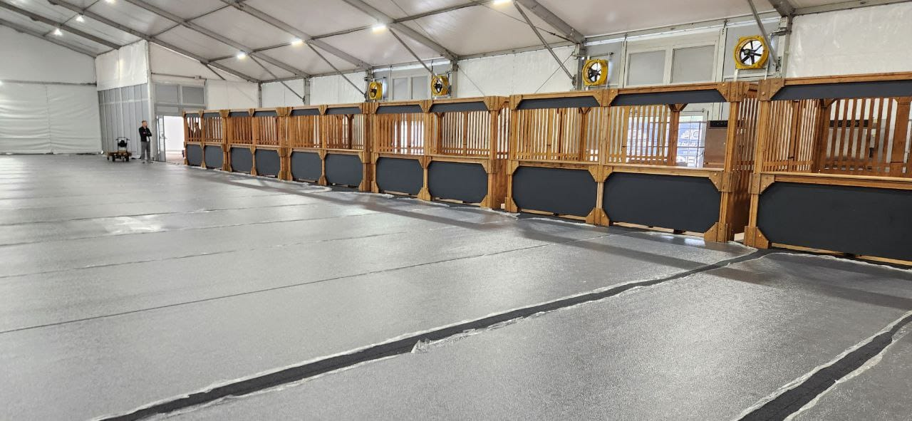 Аренда деревянного киоска LYALE 2х2 со стенами