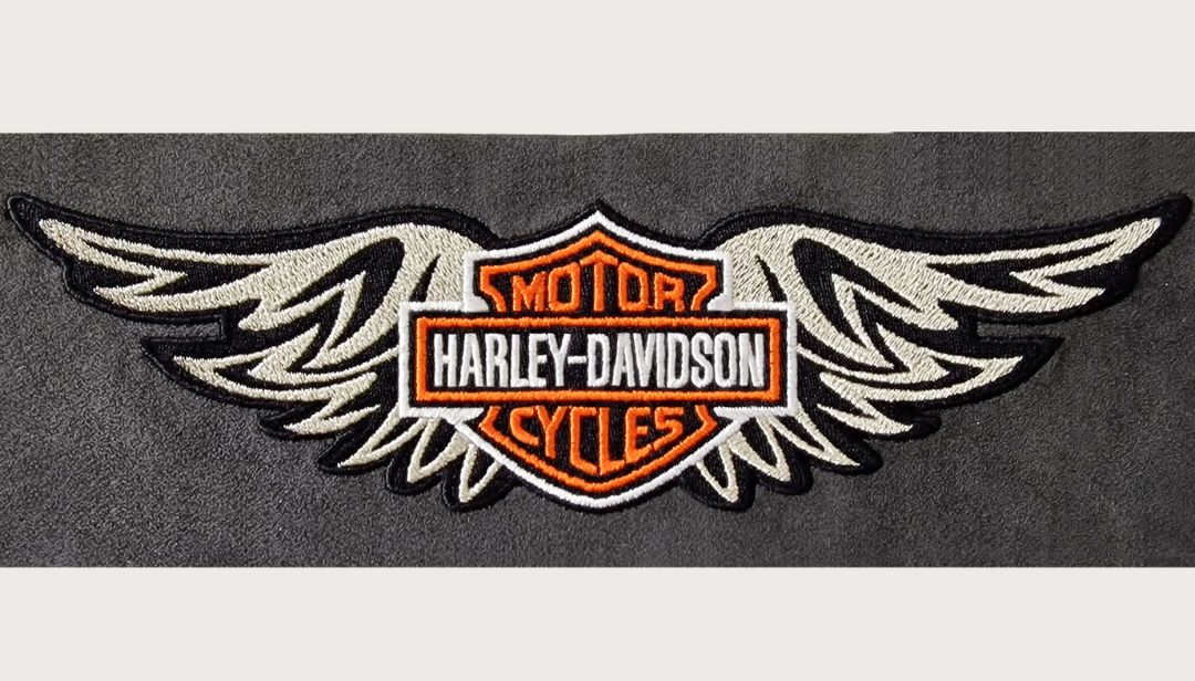 Тажима-Сервис: вышивка Harley Davidson на алькантаре
