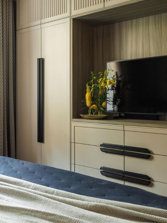 У нас можно заказать красивую Мебель в спальню по индивидуальным размерам. Дизайн-проект, производство, доставка и монтаж. Всё под ключ, в Октябрьском, Башкортостан, Татарстан. МФ "Авангард"