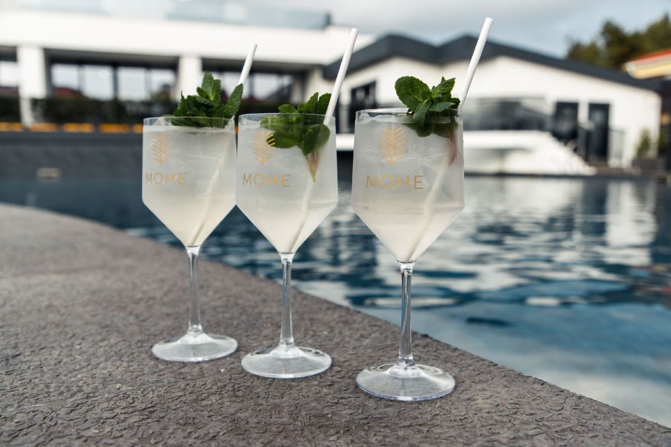 коктейли у бассейна