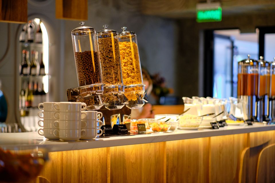 Завтрак - шведский стол