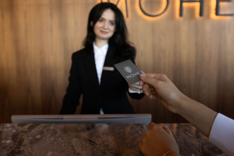 администратор стойки ресепшн