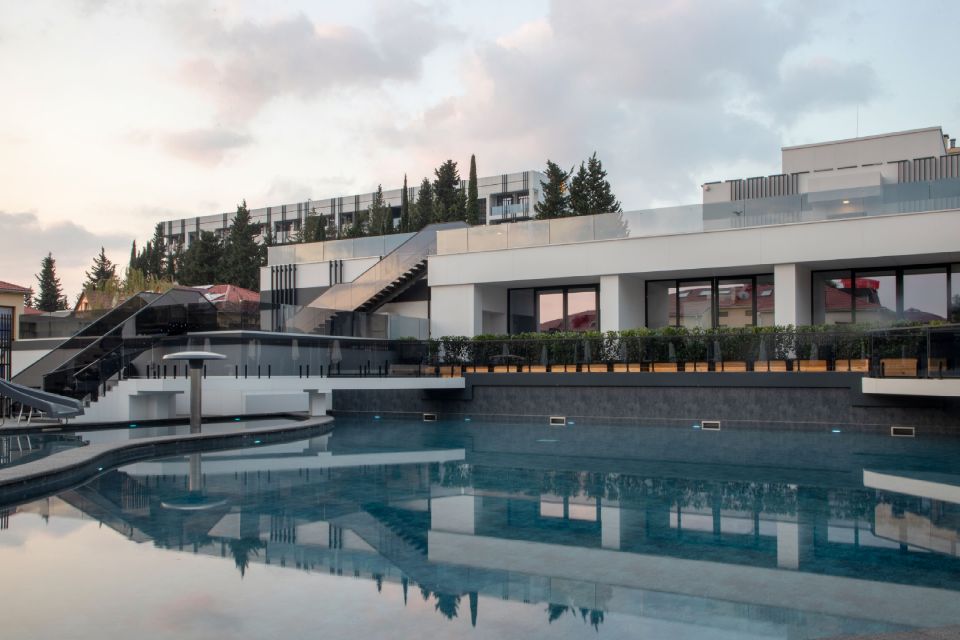 открытый бассейн