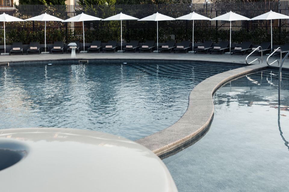 открытый бассенй