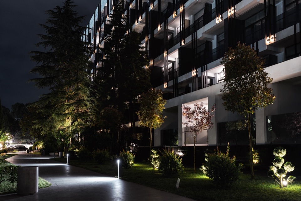 ночной фасад отеля