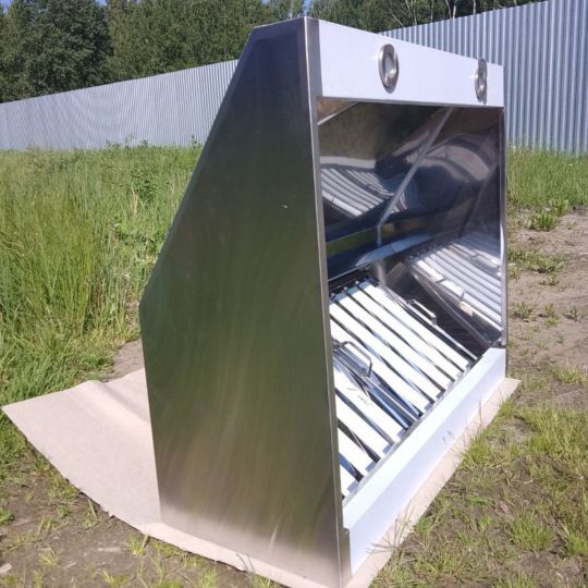 Зонт вытяжной пристенный для ресторана