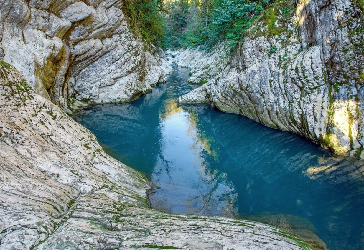 Белые скалы сочи фото