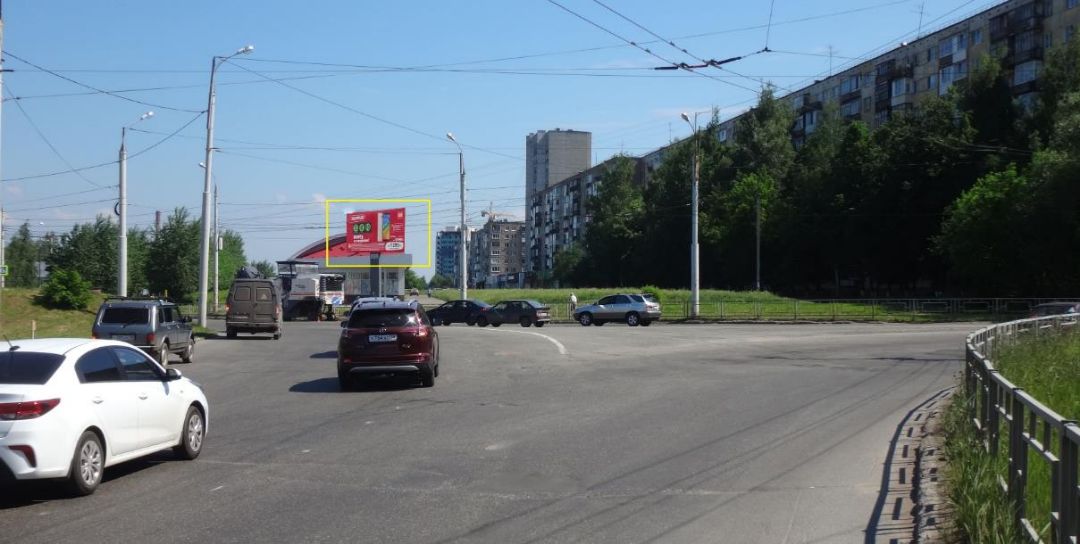 Автозаводская ул. Х Петрова ул.