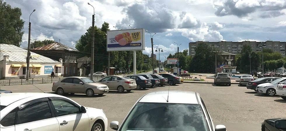 Ермака 76 , Ярмарка текстильной продукции