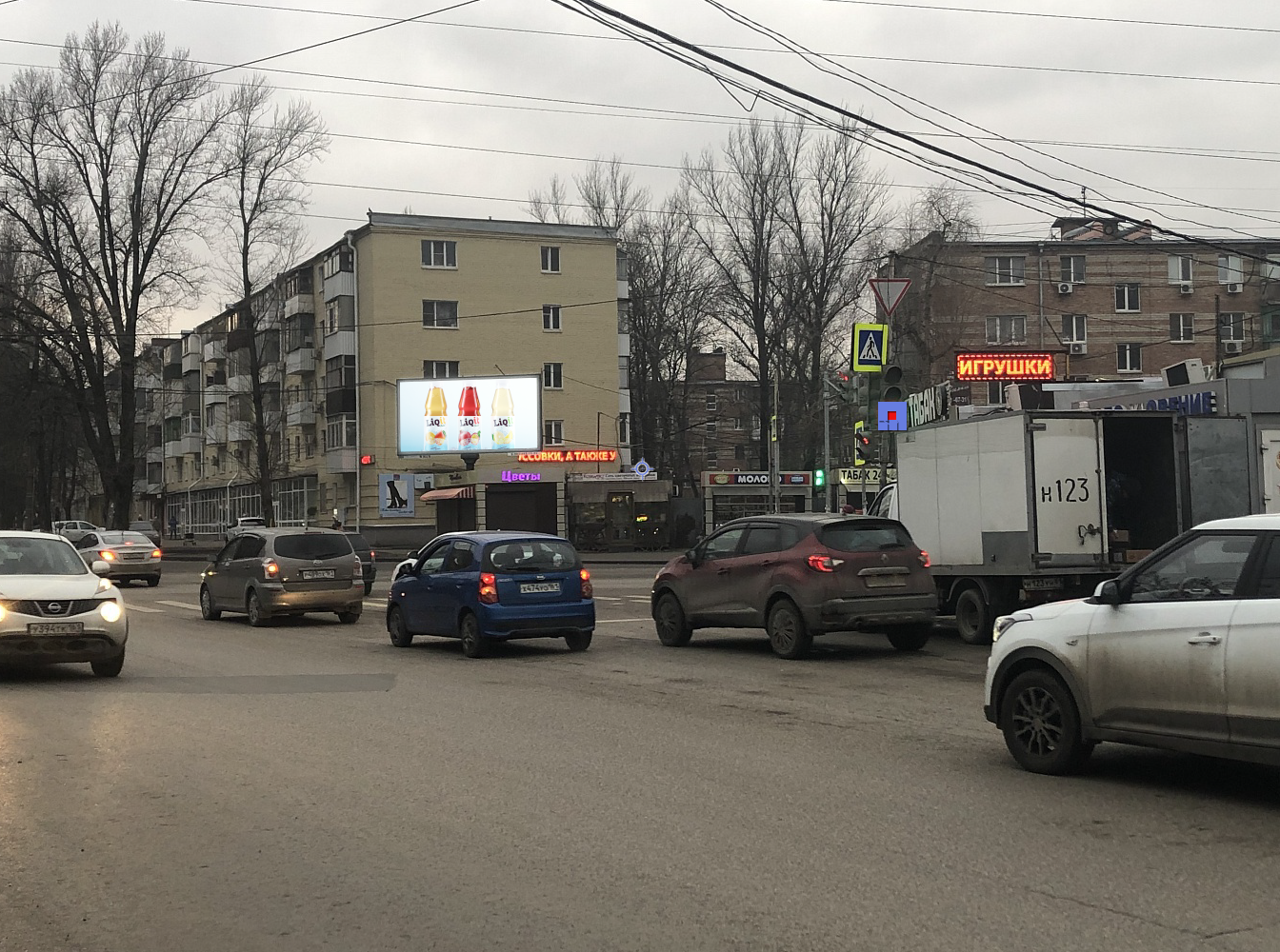 Ул. Вятская 105 х пер. Днепровский