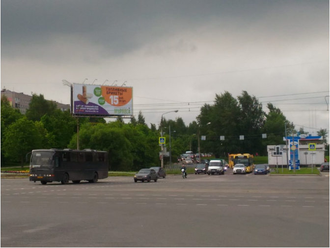 на пересечении пр.Победы-ул.Архангельской