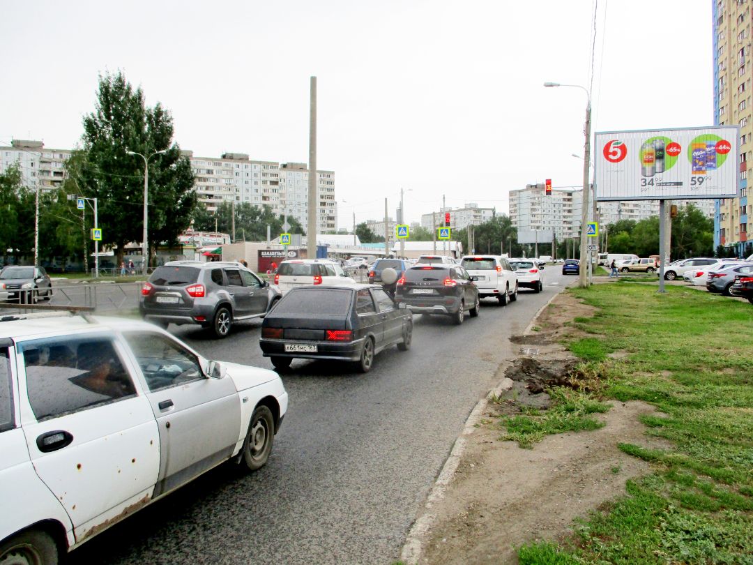 Георгия Димитрова, 112д