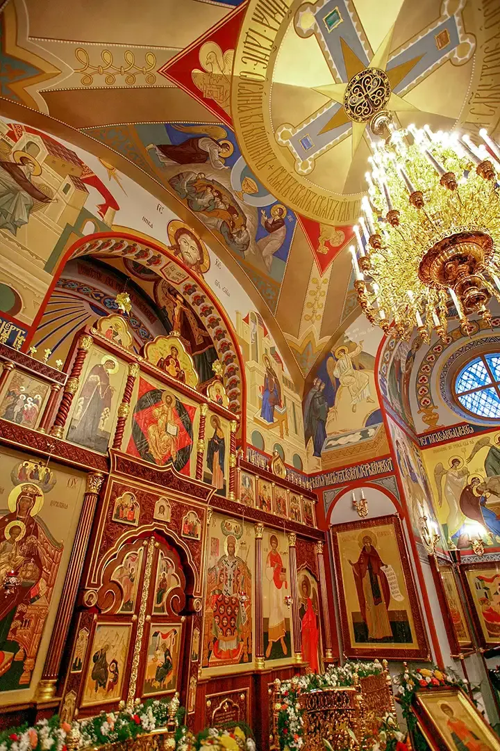 Роспись храма великомученика Пантелеимона, Фрески. Артель "Радость"