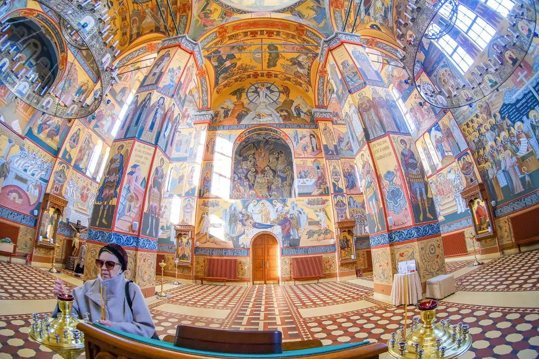 Роспись храма Серафима Саровского. Фрески. Артель "Радость"