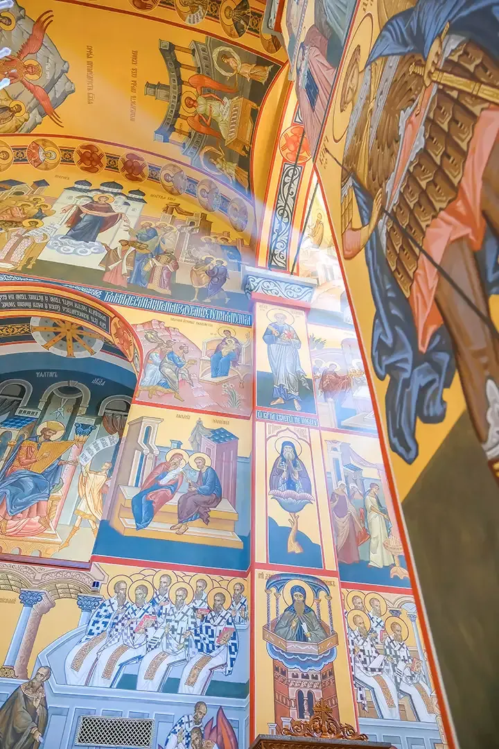 Роспись храма Серафима Саровского. Фрески. Артель "Радость"