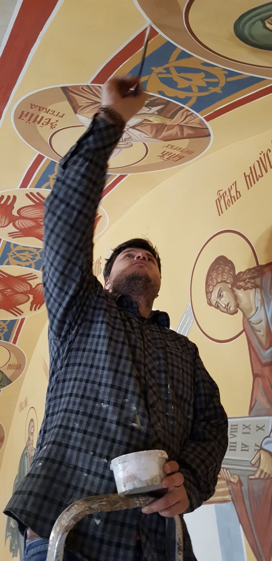 Роспись храма. Иконописцы. Фрески. Артель "Радость"