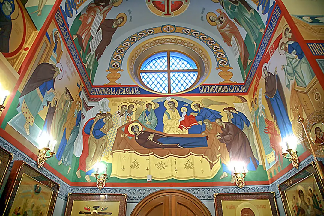 Роспись храма великомученика Пантелеимона, Фрески. Артель "Радость"