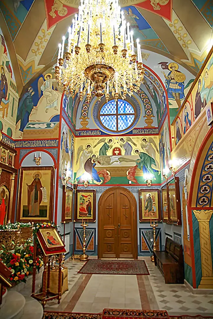 Роспись храма великомученика Пантелеимона, Фрески. Артель "Радость"