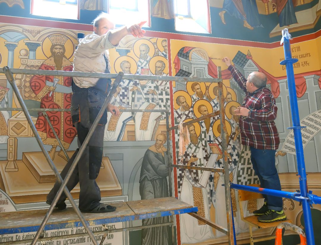 Роспись храма. Иконописцы. Фрески. Артель "Радость"