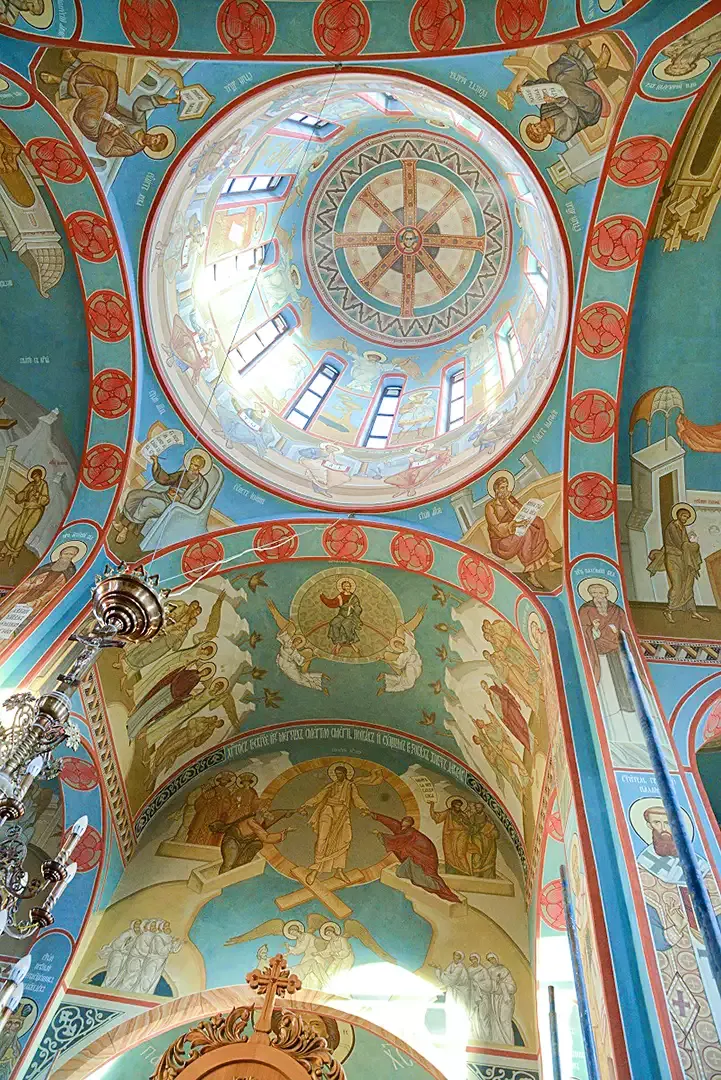 Роспись храма пророка Илии, Фрески. Артель "Радость"