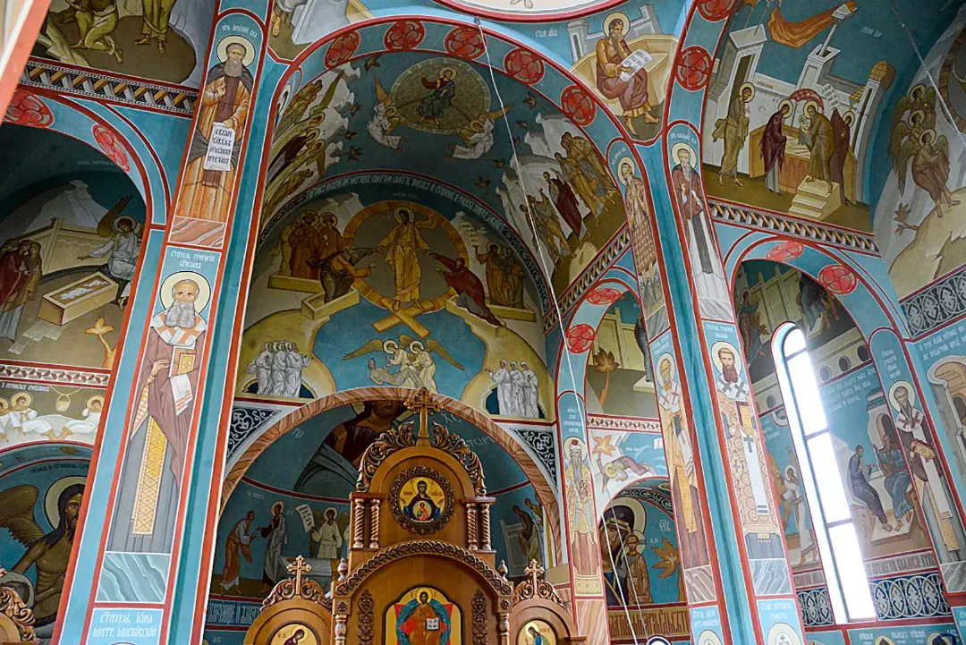 Роспись храма пророка Илии, Фрески. Артель "Радость"