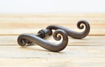 Кованая ручка на калитку