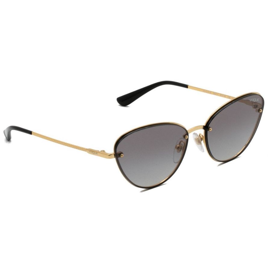 Солнцезащитные очки Vogue
