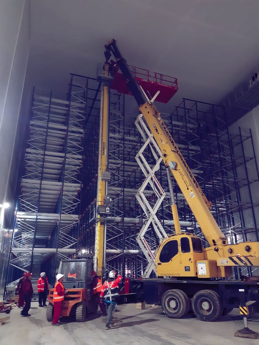 Монтаж автоматизированного склада