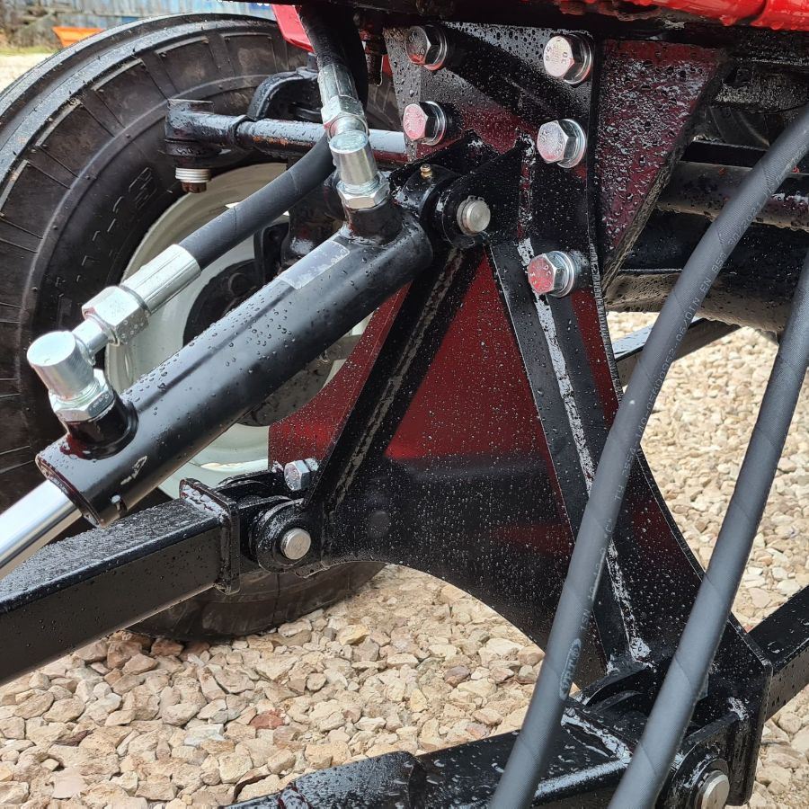 крепление отвала на раму