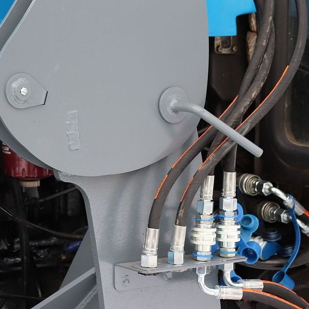 погрузчик на трактор