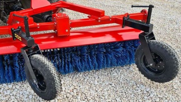 коммунальная щетка