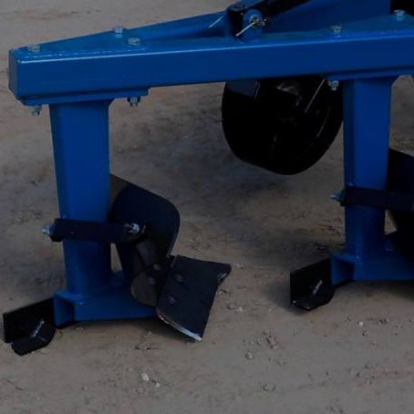 крепление на раму трактора