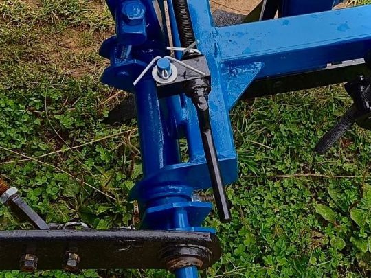 горизонтальный винт стойки