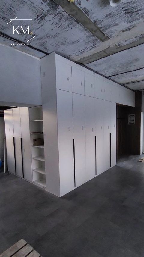 Большой гардероб