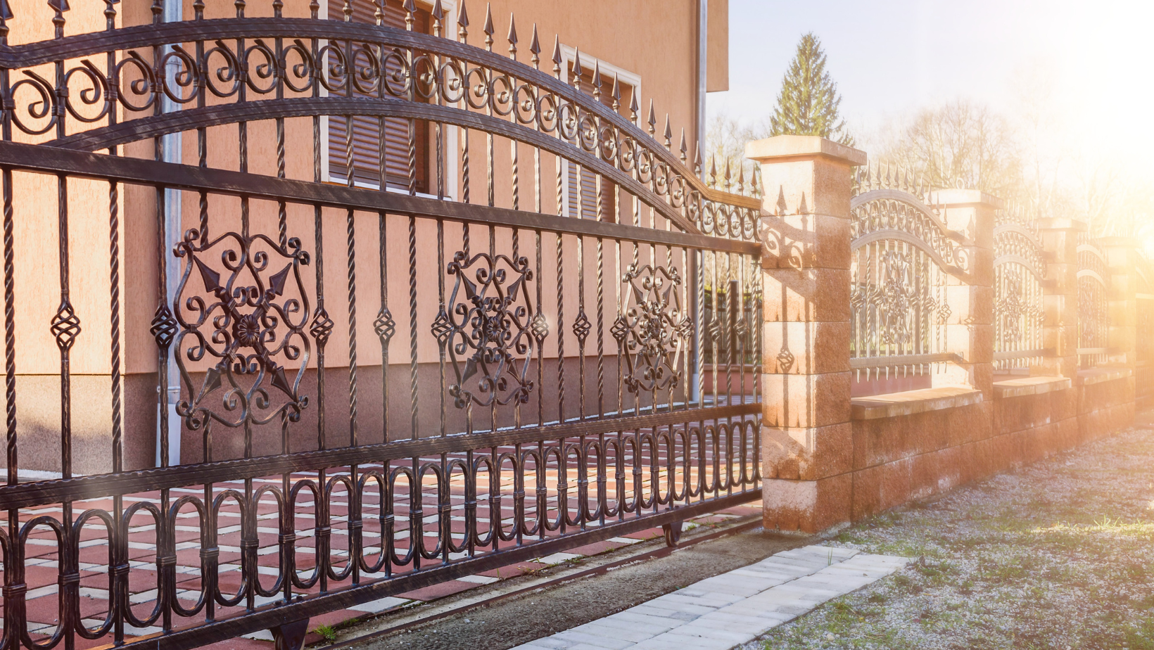 Забор металлический