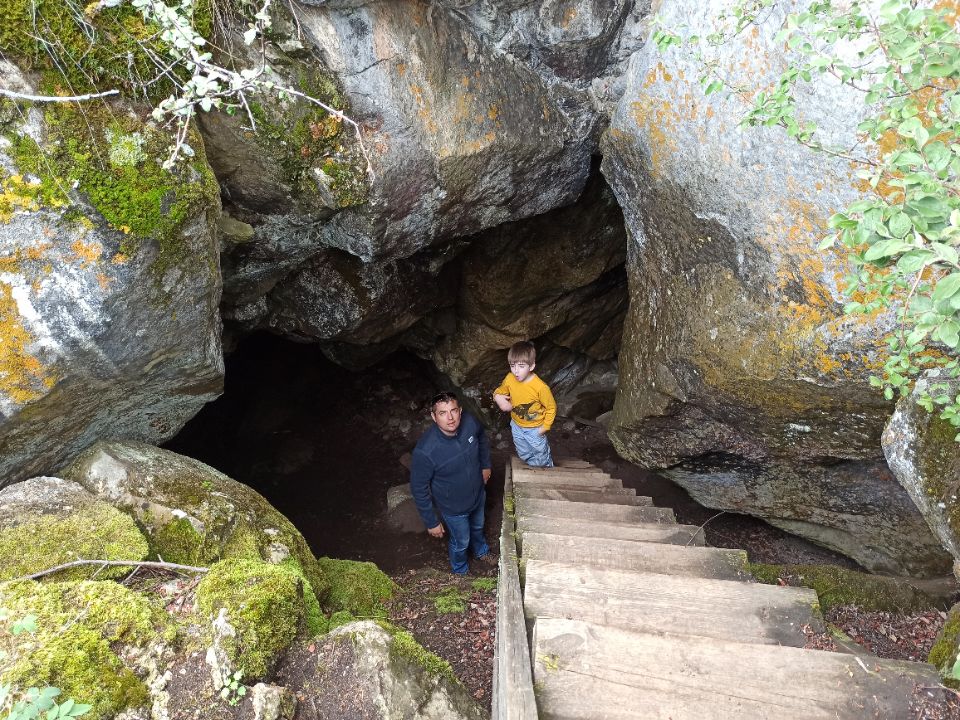 Тажеранские пещеры