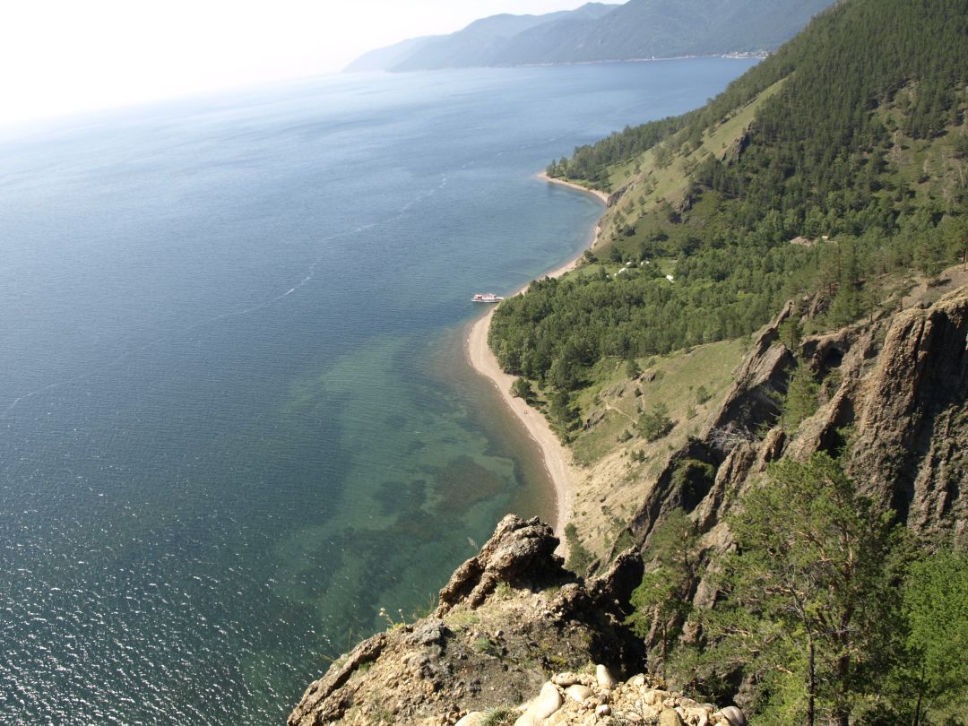 Утес Скрипер на Байкале