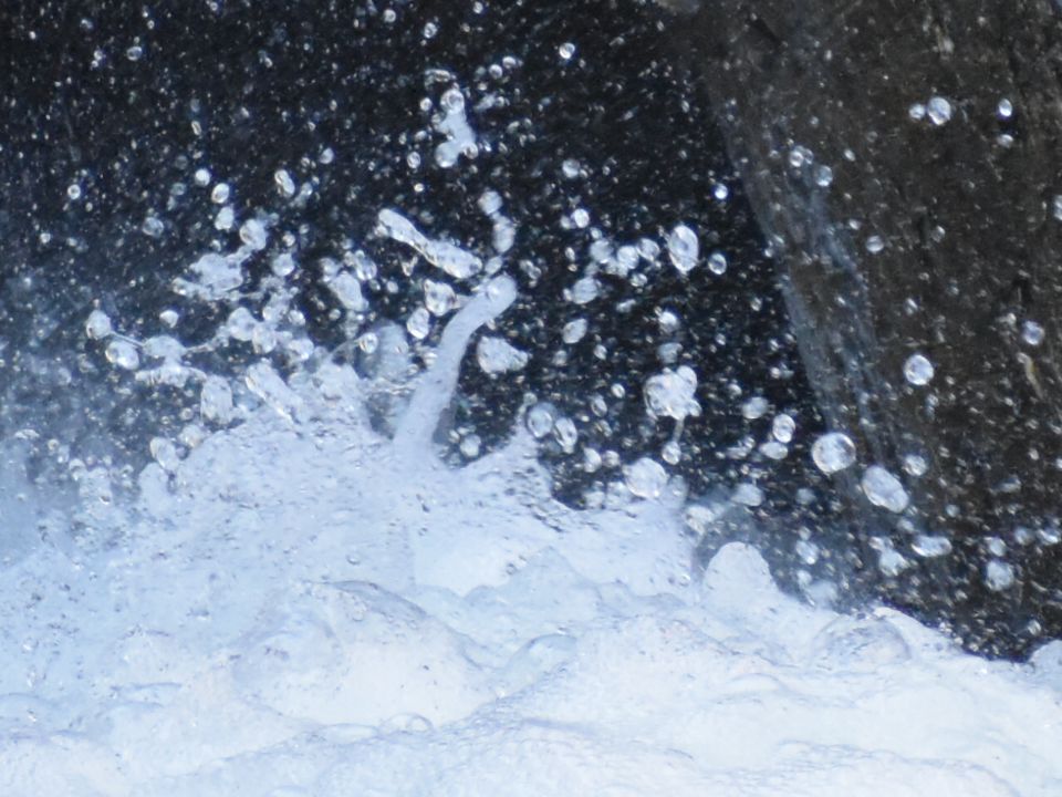 Водопад на реке Кынгарге