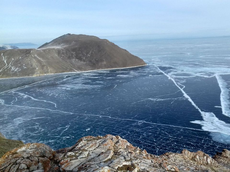 Усть-Ангинский залив Байкала зимой