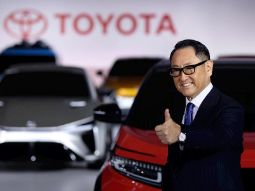 Акио Тойода - человек, который спас Toyota от скуки